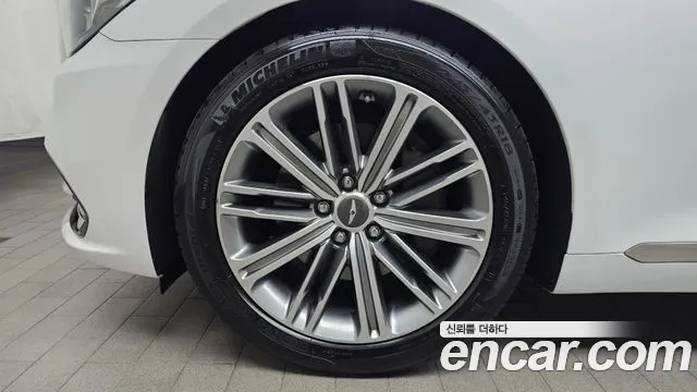 2020 Genesis G80 3.3 GDI AWD Sold VIN KMHGL41DDLU345083 – exterior detail
