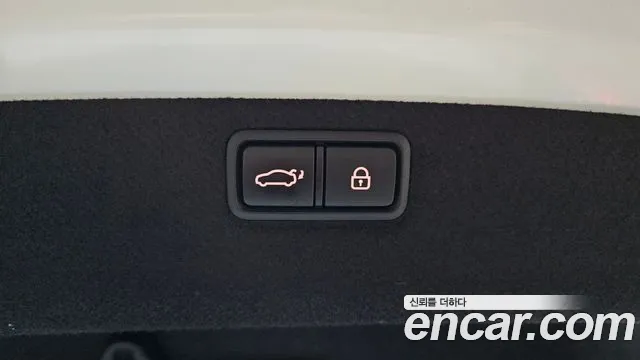 2020 Genesis G80 3.3 GDI AWD Sold VIN KMHGL41DDLU345083 – photo 13