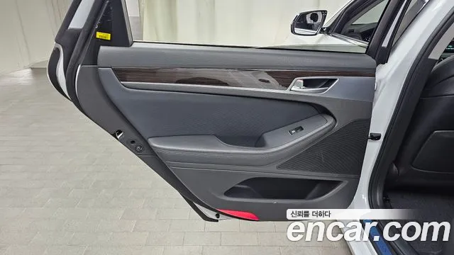 2020 Genesis G80 3.3 GDI AWD Sold VIN KMHGL41DDLU345083 – photo 16