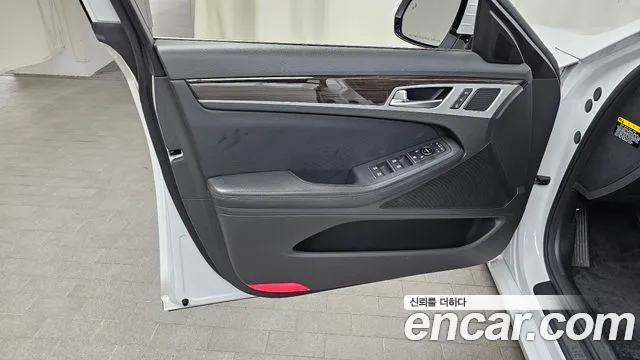 2020 Genesis G80 3.3 GDI AWD Sold VIN KMHGL41DDLU345083 – photo 27