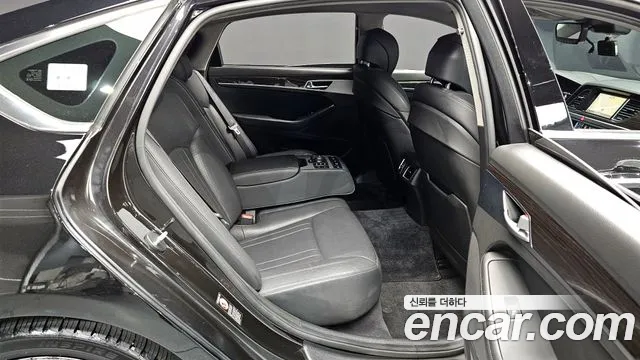 2019 Genesis G80 3.8 GDI AWD Sold VIN KMHGL41EDKU313815 – side profile 2019 Genesis G80 3.8 GDI AWD Sold VIN KMHGL41EDKU313815 – side profile