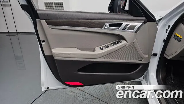 2019 Genesis G80 2.2D AWD Sold VIN KMHGM412DKU314367 – photo 16