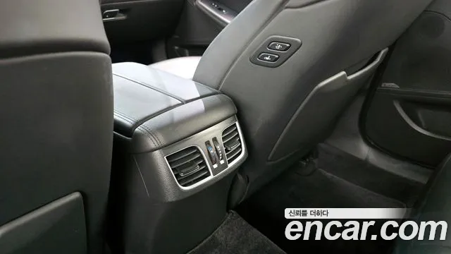 2017 Genesis G80 3.3 GDI Sold VIN KMHGM41DBHU236126 – photo 18 2017 Genesis G80 3.3 GDI Sold VIN KMHGM41DBHU236126 – photo 18