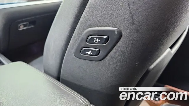 2017 Genesis G80 3.3 GDI Sold VIN KMHGM41DBHU236653 – undercarriage