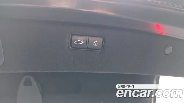 2018 Genesis G80 3.3 GDI Sold VIN KMHGM41DBJU244344 – odometer reading
