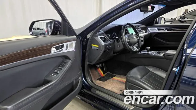 2018 Genesis G80 3.3 GDI Sold VIN KMHGM41DBJU261869 – photo 13 2018 Genesis G80 3.3 GDI Sold VIN KMHGM41DBJU261869 – photo 13