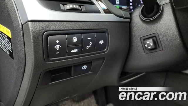 2018 Genesis G80 3.3 GDI Sold VIN KMHGM41DBJU291058 – exterior detail