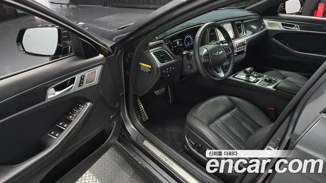 2019 Genesis G80 3.3 GDI Sold VIN KMHGM41DBKU328590 – front exterior 2019 Genesis G80 3.3 GDI Sold VIN KMHGM41DBKU328590 – front exterior