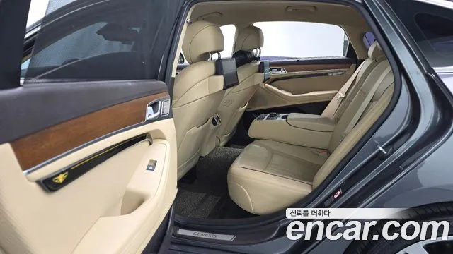 2017 Genesis G80 3.3 GDI AWD Sold VIN KMHGM41DDHU211641 – photo 11