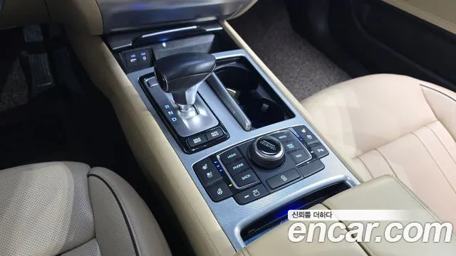 2017 Genesis G80 3.3 GDI AWD Sold VIN KMHGM41DDHU211641 – photo 19