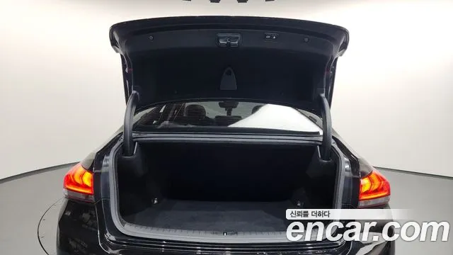 2017 Genesis G80 3.3 GDI AWD Sold VIN KMHGM41DDHU233163 – photo 33