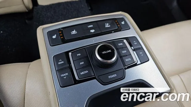 2018 Genesis G80 3.3 GDI AWD Sold VIN KMHGM41DDJU241885 – photo 18