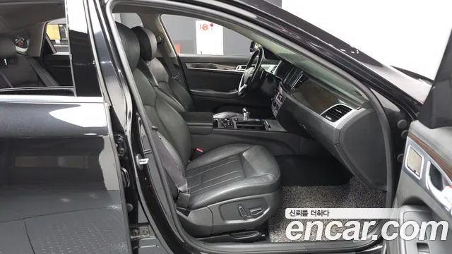 2018 Genesis G80 3.3 GDI AWD Sold VIN KMHGM41DDJU279660 – undercarriage