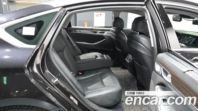 2018 Genesis G80 3.3 GDI AWD Sold VIN KMHGM41DDJU279660 – trunk area
