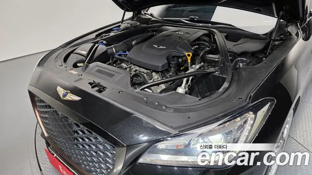 2018 Genesis G80 3.3 GDI AWD Sold VIN KMHGM41DDJU288224 – dashboard