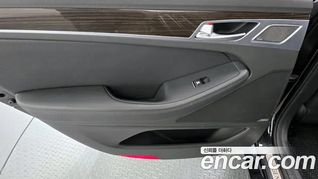 2019 Genesis G80 3.3 GDI AWD Sold VIN KMHGM41DDKU301364 – photo 24 2019 Genesis G80 3.3 GDI AWD Sold VIN KMHGM41DDKU301364 – photo 24