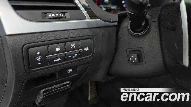 2018 Genesis G80 3.3 GDI Sold VIN KMHGN41DBJU270826 – dashboard