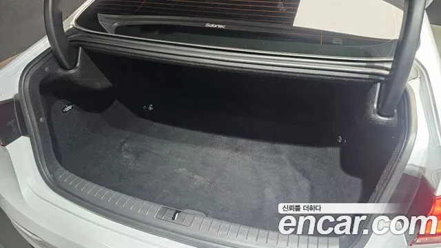 2018 Genesis G80 3.3 GDI Sold VIN KMHGN41DBJU274245 – photo 18