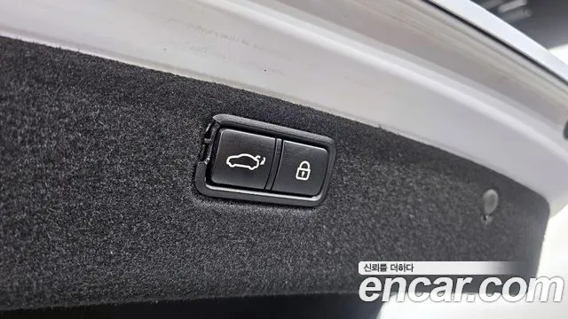 2018 Genesis G80 3.3 GDI Sold VIN KMHGN41DBJU284224 – photo 19