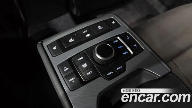 2019 Genesis G80 3.3 GDI Sold VIN KMHGN41DBKU320890 – engine bay 2019 Genesis G80 3.3 GDI Sold VIN KMHGN41DBKU320890 – engine bay