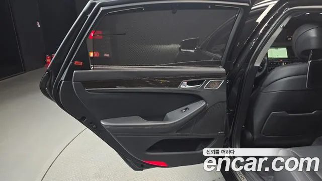2019 Genesis G80 3.3 GDI Sold VIN KMHGN41DBKU320890 – undercarriage 2019 Genesis G80 3.3 GDI Sold VIN KMHGN41DBKU320890 – undercarriage