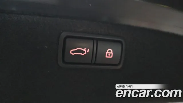 2019 Genesis G80 3.3 GDI Sold VIN KMHGN41DBKU320890 – photo 13 2019 Genesis G80 3.3 GDI Sold VIN KMHGN41DBKU320890 – photo 13