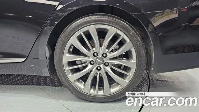2019 Genesis G80 3.3 GDI Sold VIN KMHGN41DBKU322526 – interior seats 2019 Genesis G80 3.3 GDI Sold VIN KMHGN41DBKU322526 – interior seats