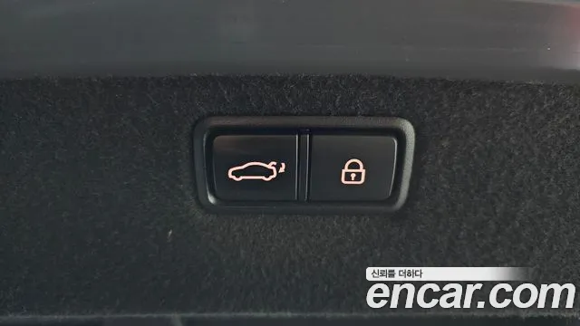 2018 Genesis G80 3.3 GDI AWD Sold VIN KMHGN41DDJU279996 – exterior detail