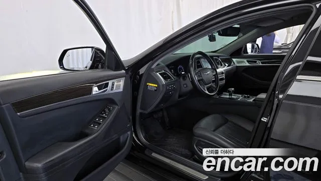 2019 Genesis G80 3.3 GDI AWD Sold VIN KMHGN41DDKU309080 – trunk area 2019 Genesis G80 3.3 GDI AWD Sold VIN KMHGN41DDKU309080 – trunk area