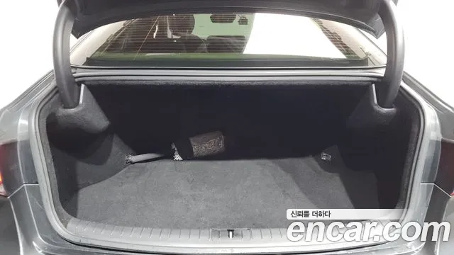 2019 Genesis G80 3.3 GDI AWD Sold VIN KMHGN41DDKU309432 – photo 19