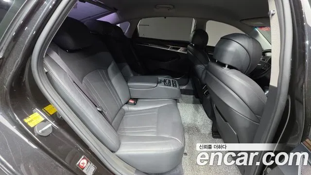 2019 Genesis G80 3.8 GDI AWD Sold VIN KMHGN41EDKU309122 – photo 18