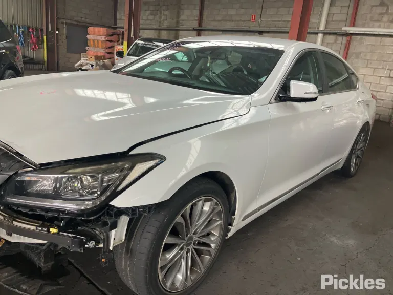 2016 Hyundai Genesis Damaged VIN KMHGN41EMFU080633 – trunk area