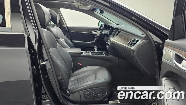 2018 Genesis G80 3.8 GDI AWD Sold VIN KMHGN4JE3JU247049 – dashboard