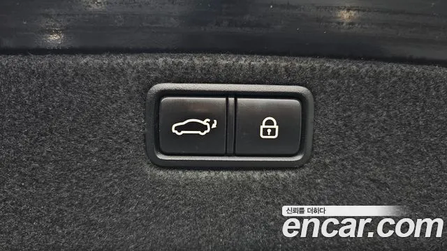 2018 Genesis G80 3.8 GDI AWD Sold VIN KMHGN4JE3JU247049 – odometer reading