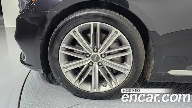 2018 Genesis G80 3.8 GDI AWD Sold VIN KMHGN4JE3JU247049 – photo 19