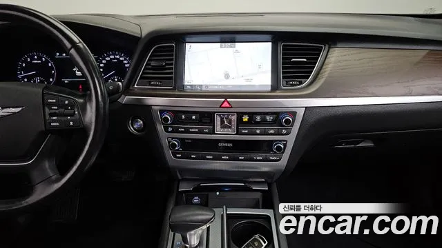 2019 Genesis G80 3.8 GDI AWD Sold VIN KMHGR41EDKU309092 – dashboard