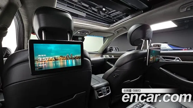 2019 Genesis G80 3.8 GDI AWD Sold VIN KMHGR41EDKU309092 – photo 17