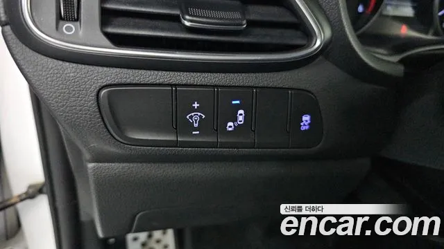 2017 Hyundai i30 (PD) Diesel 1.6 Sold VIN KMHH351DGHU001472 – exterior detail
