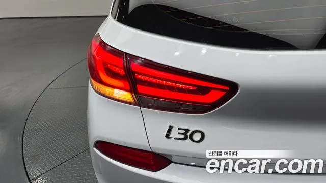 2017 Hyundai i30 (PD) Diesel 1.6 Sold VIN KMHH351DGHU006534 – exterior detail