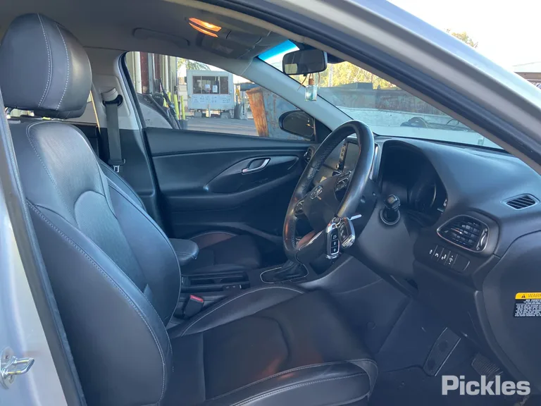 2017 Hyundai i30 Used VIN KMHH351DVJU039644 – interior seats