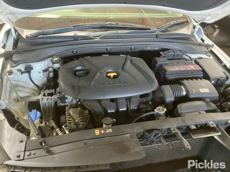 2018 Hyundai i30 Damaged VIN KMHH351EMJU073812 – exterior detail 2018 Hyundai i30 Damaged VIN KMHH351EMJU073812 – exterior detail