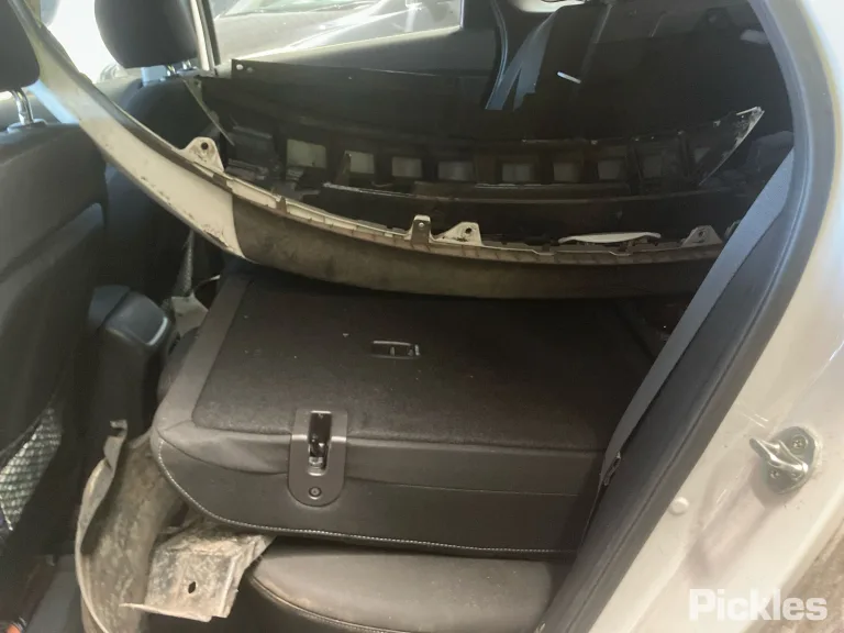 2018 Hyundai i30 Damaged VIN KMHH351EMJU073812 – photo 12 2018 Hyundai i30 Damaged VIN KMHH351EMJU073812 – photo 12