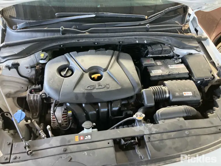 2022 Hyundai i30 Damaged VIN KMHH351EMNU184399 – trunk area