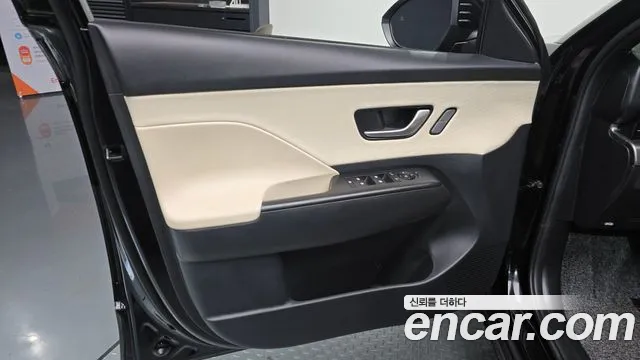 2023 Hyundai Kona (SX2) Gasoline 1.6 Turbo 2WD Sold VIN KMHHC813BPU028137 – dashboard