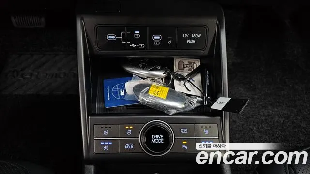 2024 Hyundai Kona Hybrid (SX2) Inspiration Sold VIN KMHHE811GRU041321 – interior seats