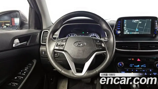 2020 Hyundai All New Tucson Gasoline 1.6 turbo 2WD Sold VIN KMHJ2812GLU198334 – dashboard