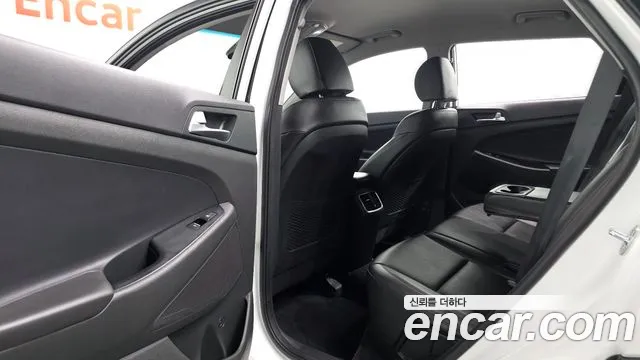 2020 Hyundai All New Tucson Gasoline 1.6 turbo 2WD Sold VIN KMHJ3812GLU350879 – dashboard