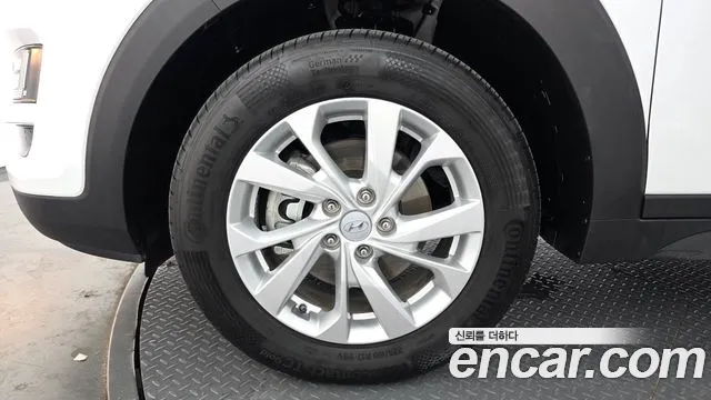 2020 Hyundai All New Tucson Gasoline 1.6 turbo 2WD Sold VIN KMHJ3812GLU350879 – engine bay
