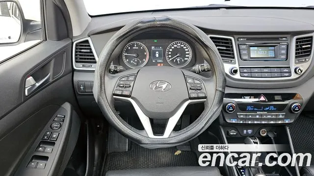 2017 Hyundai All New Tucson Diesel 1.7 2WD Sold VIN KMHJ3815GHU402984 – photo 12