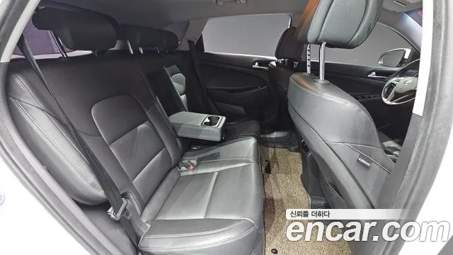 2017 Hyundai All New Tucson Diesel 2.0 2WD Sold VIN KMHJ381ABHU435188 – interior seats 2017 Hyundai All New Tucson Diesel 2.0 2WD Sold VIN KMHJ381ABHU435188 – interior seats